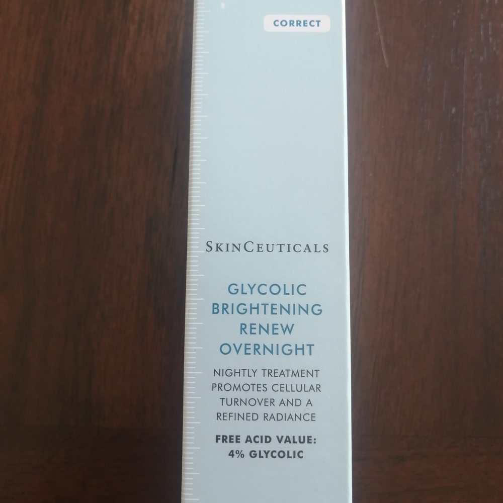 SkinCeuticals Glycolic Brightening Renew Overnight — Light Blue & Pink